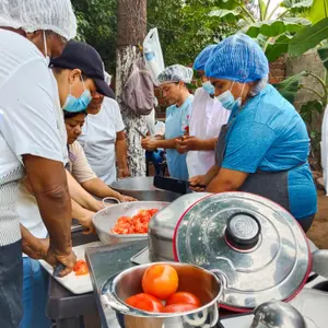 Fortalecimiento de Unidades Productivas en las líneas de Modistería, Belleza y Servicios Culinarios — imagen 91